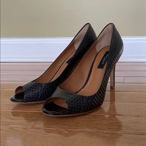 NWOT Ann Taylor Black Patent Leather Heels Size 7M